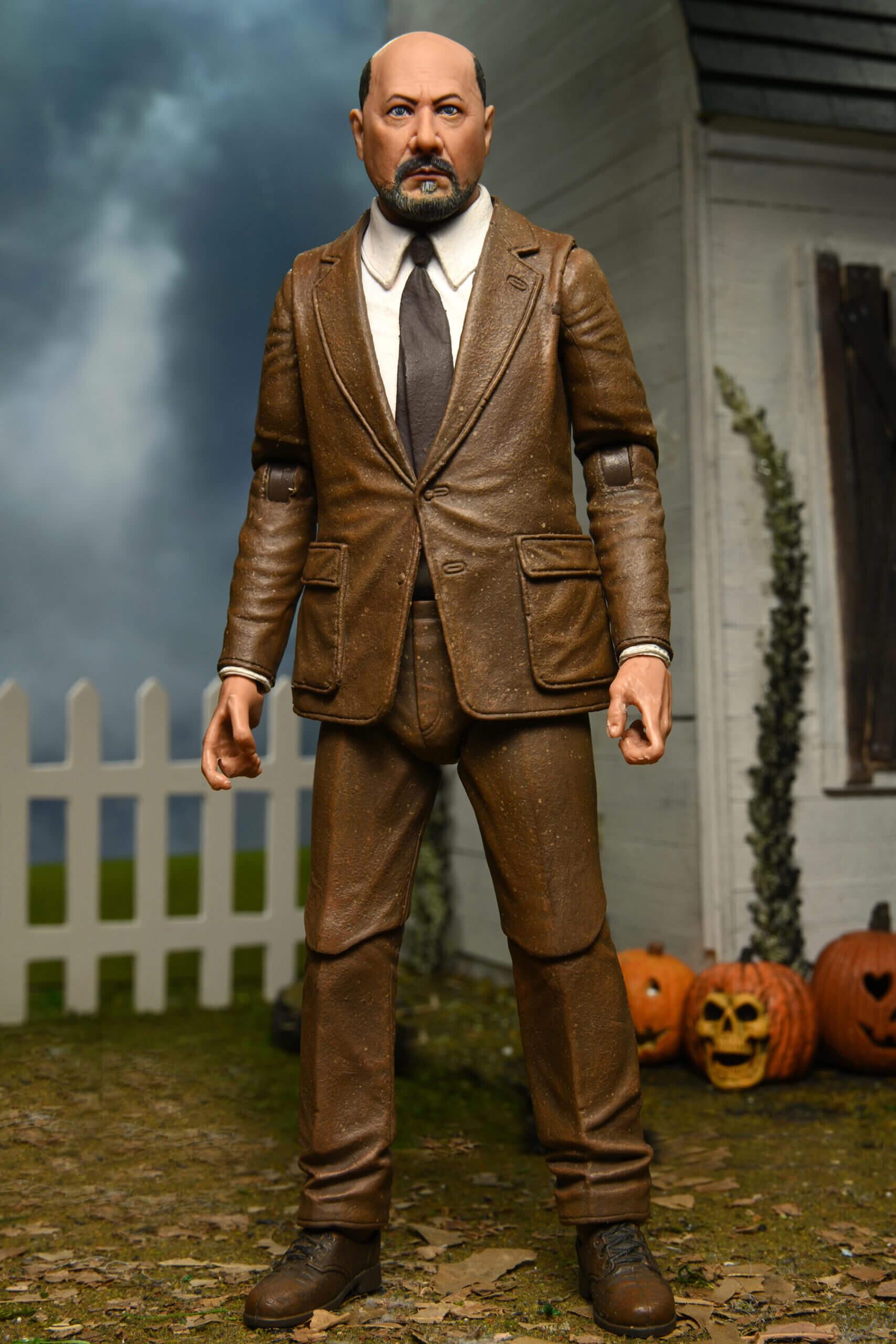 Dr Loomis in Suit Halloween 2 Action Figure